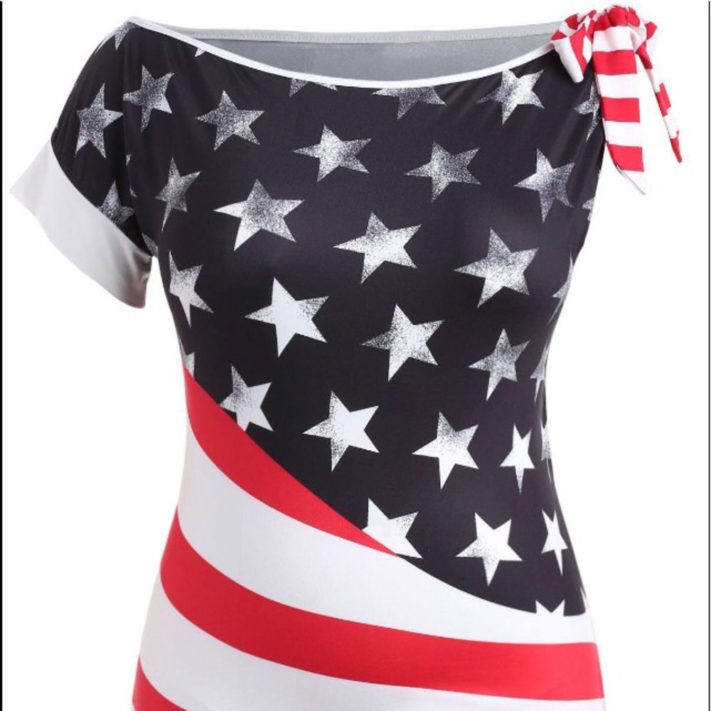 ⤵️PRICE! Patriotic American Flag Fancy Tee